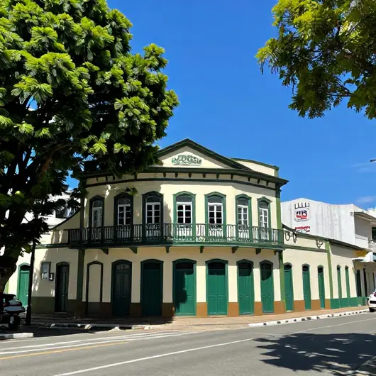 Azevedo Turismo: Suas Aventuras Começam Aqui