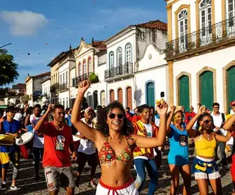 Carnaval em Vitória: O que Esperar e Como Aproveitar