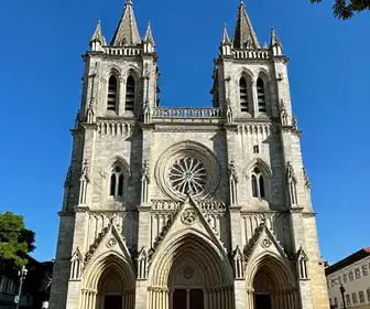 Catedral Metropolitana de Vitória: História e Curiosidades