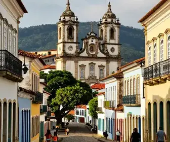 Descubra o Centro Histórico de Vitória: Um Passeio Imperdível