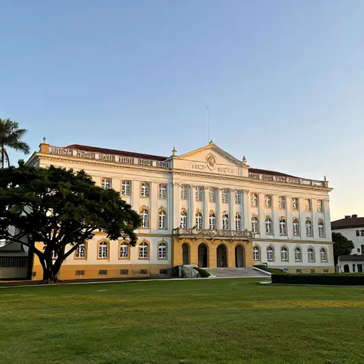 Descubra o Esporte Clube Vitória