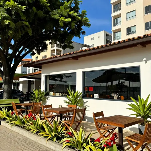 Descubra o The Coffee Praia do Canto