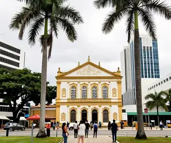 Explore 23 espaços de cultura e história em Vitória: Guia essencial